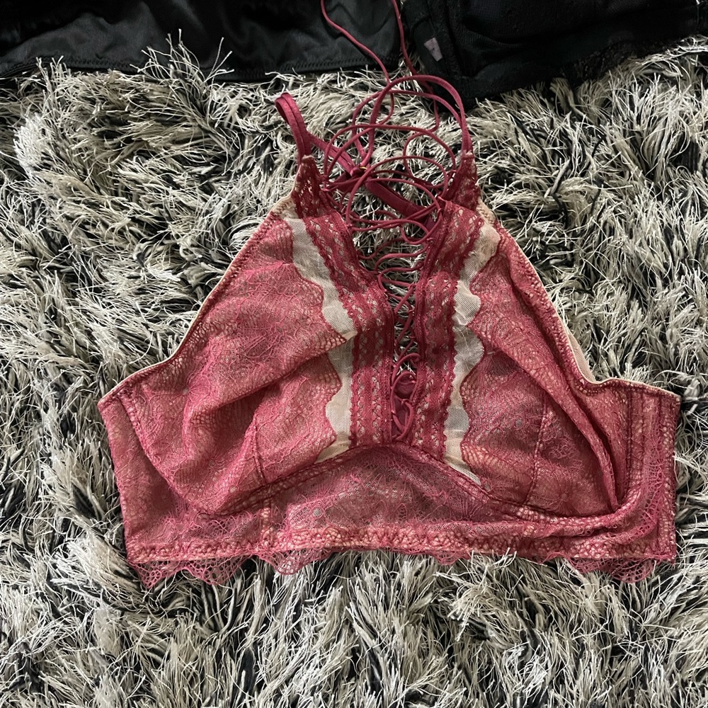 SOLD Victorias Secret bundle 7pc Bralettes new Medium size - Picture 4 of 4